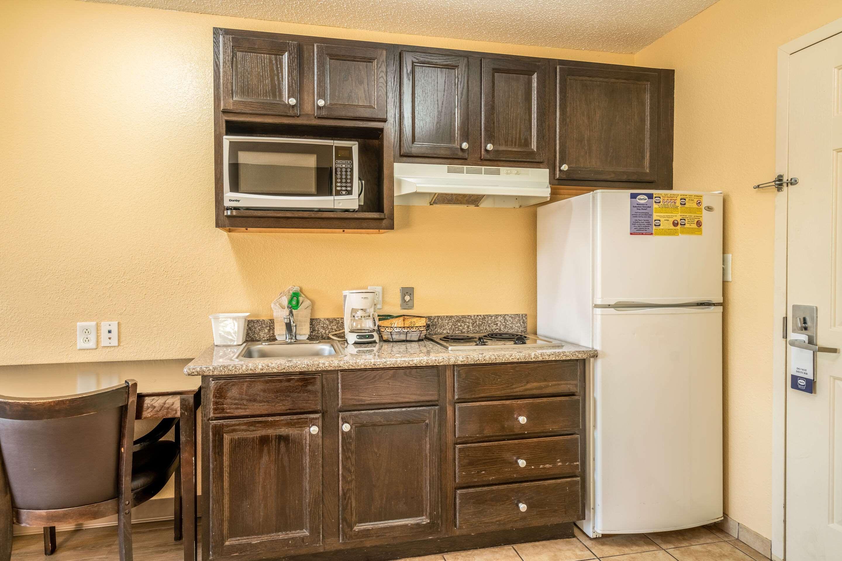 Suburban Studios Near Camp Lejeune Jacksonville Exteriör bild